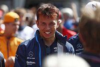 Williams нацелились нанять пилота для борьбы с Элбоном