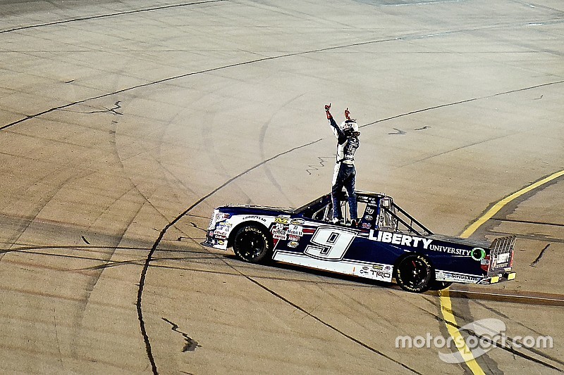 Rookie William Byron wins again with late-race pass