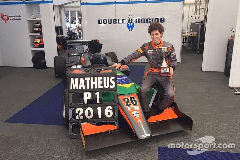 Gaúcho Matheus Leist é campeão da Fórmula 3 Inglesa