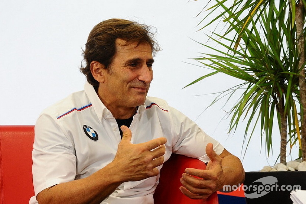 Zanardi, parla il neurochirurgo: "Tentiamo di curarlo"