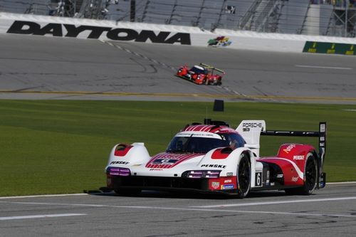 24h Daytona 2023: Nächster Rückschlag für Porsche, Mercedes-AMG dreht auf