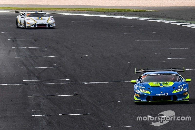Postiglione e Cecotto firmano la doppietta a Silverstone
