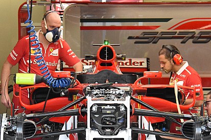 Ferrari: perché i meccanici hanno bisogno della mascherina?