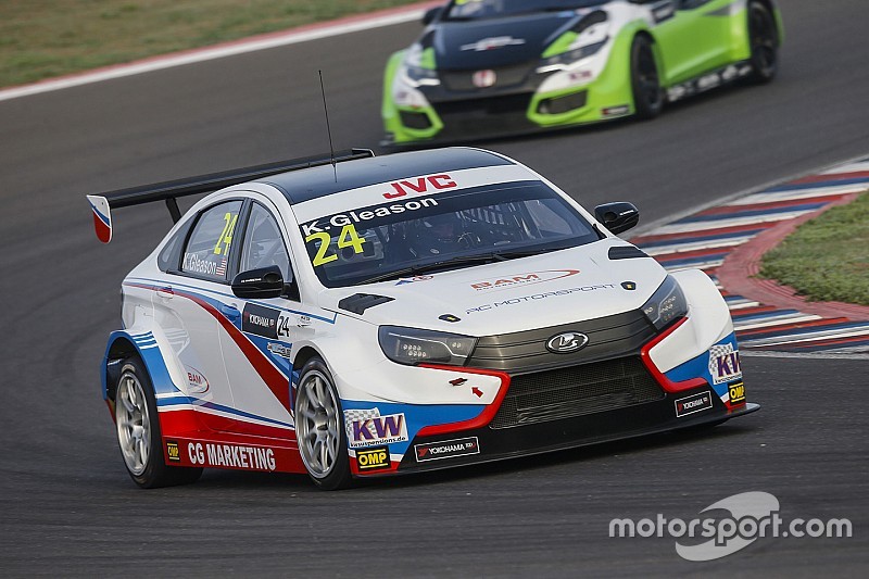 Arjantin WTCC: Ehrlacher ilk zaferini kazanırken, ana yarış Michelisz'in oldu