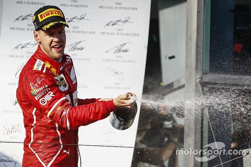 Podyum: yarış galibi Sebastian Vettel, Ferrari