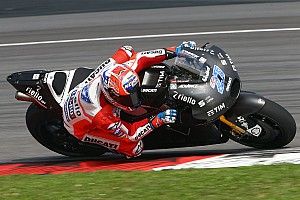 Stoner's Ducati testing pace leaves Pirro in awe