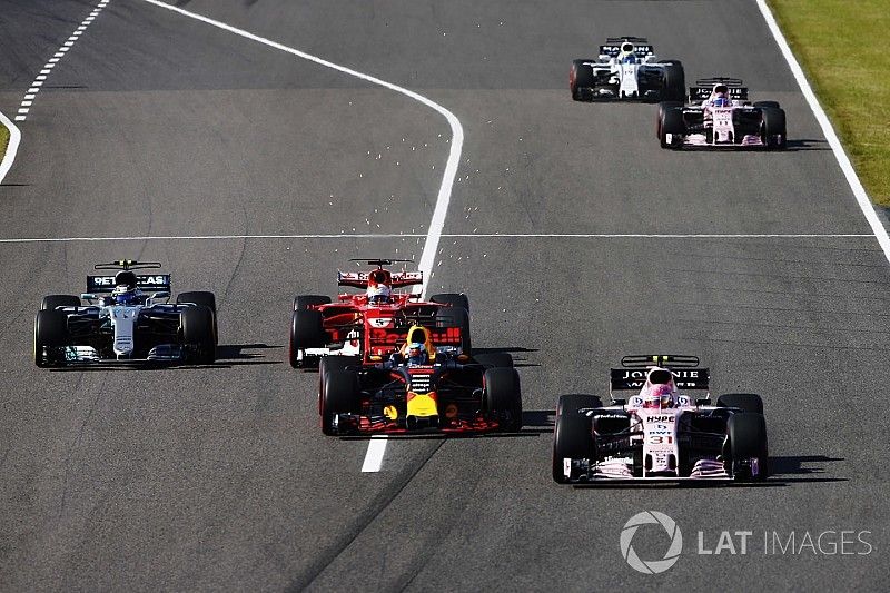 Eenzame race voor Ricciardo: "Miste de aansluiting met Max en Lewis"