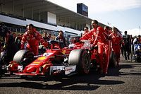 Raikkonen encuentra los problemas de Ferrari "un poco extra&ntilde;os"