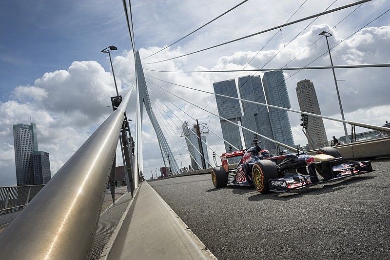 Rotterdam of Amsterdam? Doornbos en Van der Garde bekijken de mogelijkheden