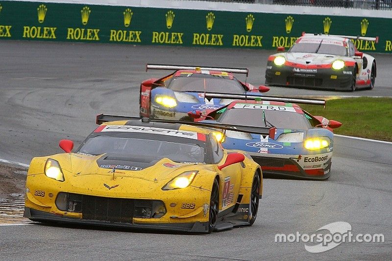 #3 Corvette Racing Chevrolet Corvette C7.R: Antonio Garcia, Jan Magnussen, Mike Rockenfeller, #68 Ford Performance Chip Ganassi Racing Ford GT: Billy Johnson, Stefan Mücke, Olivier Pla, #69 Ford Performance Chip Ganassi Racing Ford GT: Andy Priaulx, Harry Tincknell, Tony Kanaan, #911 Porsche Team North America Porsche 911 RSR: Patrick Pilet, Dirk Werner, Frédéric Makowiecki