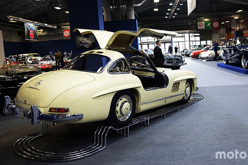 Photos - Les plus belles voitures de l'exposition Artcurial