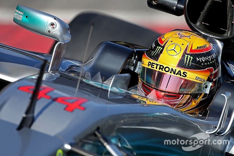 Hamilton: "Aún no aprendí nada de Bottas"