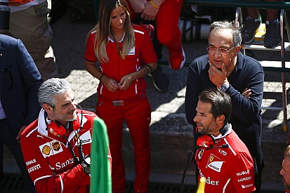 Ferrari: „Ha nem lesz meg az egyensúly, tényleg kiszállunk az F1-ből”