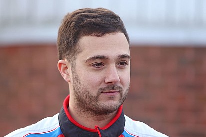 Silverstone BTCC: Goff beats Ingram to pole by 0.001s