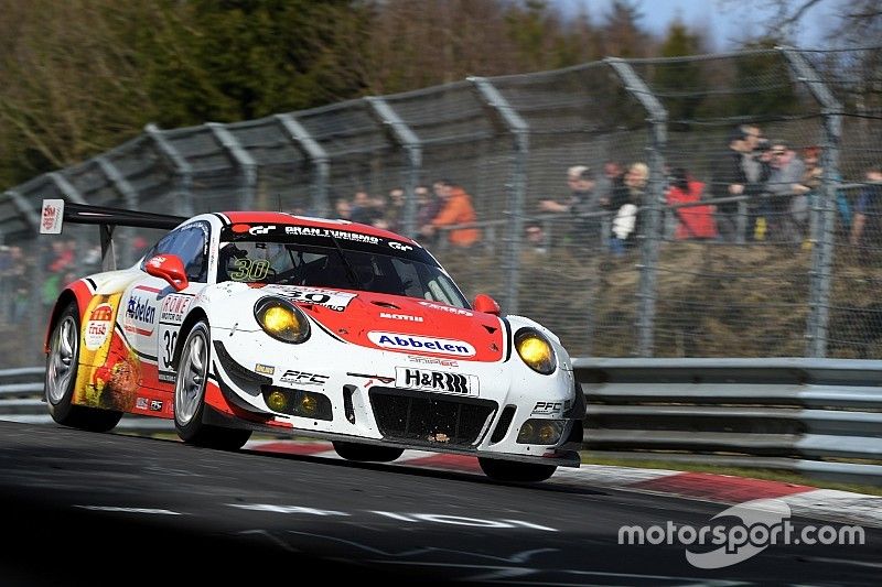 #30 Frikadelli Racing Team, Porsche 911 GT3 R: Klaus Abbelen, Andreas Ziegler, Norbert Siedler