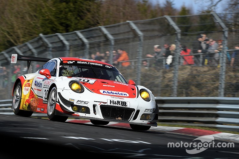 VLN 2: Frikadelli erstmals mit 2 Porsche auf der Nordschleife