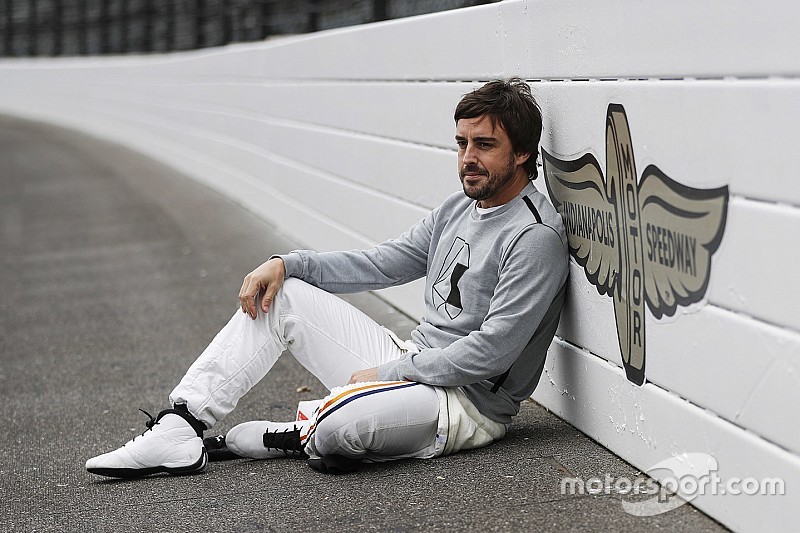 Ilustre novato: relembre a jornada de Alonso na Indy 500