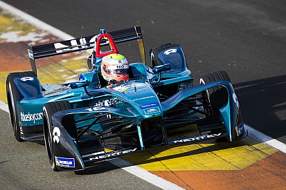 Turvey al top nella giornata di apertura dei test a Valencia