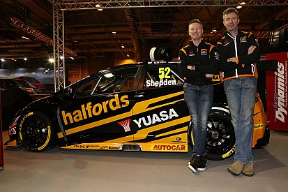 Honda BTCC squad unveils drivers and new livery for 2017
