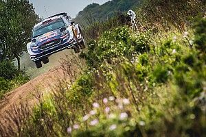 Ogier inicia con el pie derecho en Italia