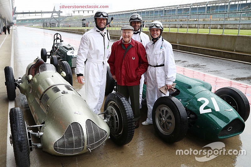 Webber en Brundle in actie in historische F1-bolides