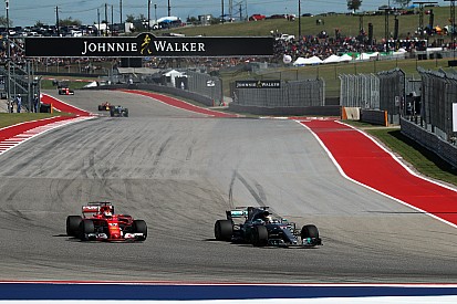 A Hamilton le sorprendió que Vettel no se defendiera más fuerte