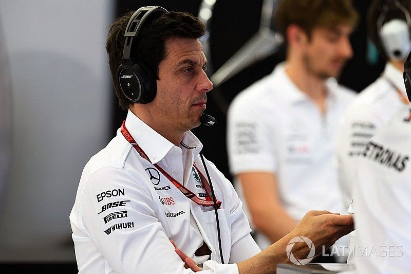 Mercedes blijft kalm bij tempo Ferrari: "Ze gebruikten snellere motormodus"