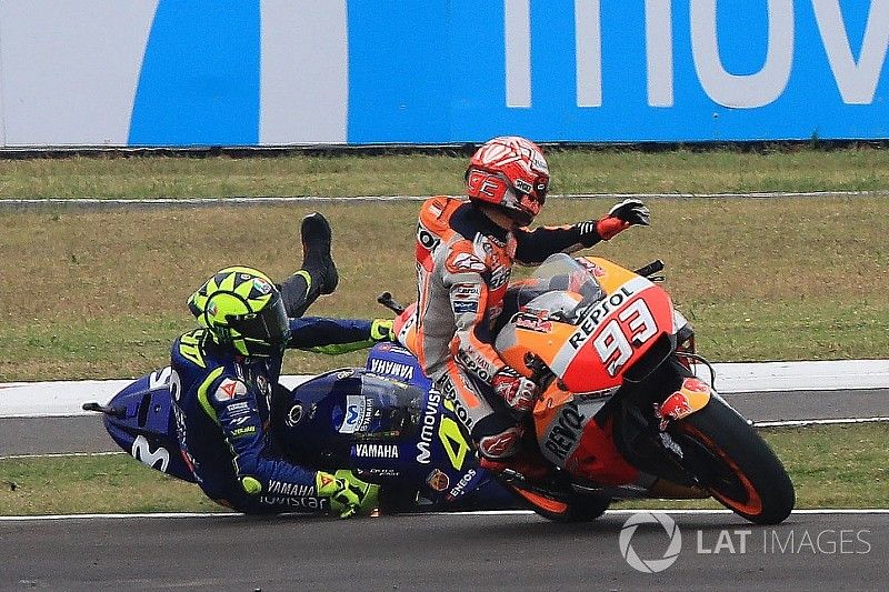 Rossi: "Non siamo protetti dalla Race Direction, Marc fa quello che vuole"