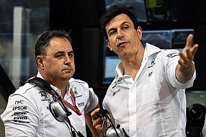 Вольф указал Red Bull на ошибку в выборе поставщика топлива