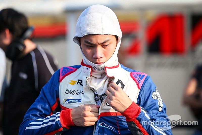 MRF Bahrain: Naik tiga posisi, Presley Martono finis kelima di Race 3