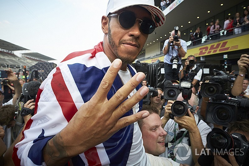 Hamilton si racconta: "Tutto è cominciato da quel pugno sul naso"