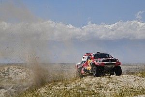 Autos, étape 12 - Al-Attiyah bat Peterhansel au sprint