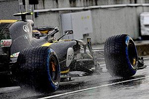 Главные моменты сезона Ф1 в фотографиях: Renault