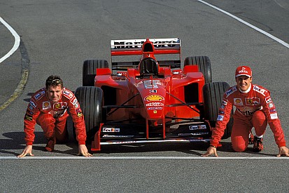 Irvine: intentaba entender cómo Schumacher podía ir tan rápido