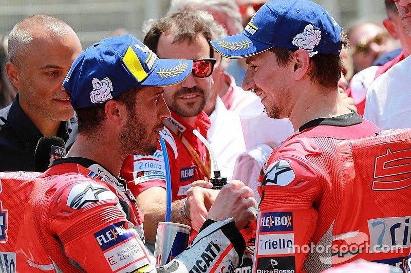 Andrea Dovizioso, Ducati Team, Jorge Lorenzo, Ducati Team