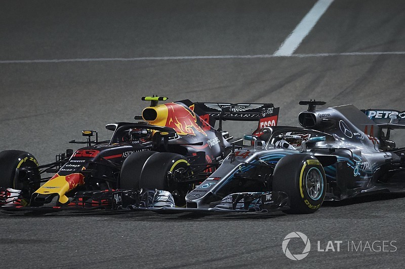 Hamilton è esploso contro Verstappen: "Max è una testa di... "