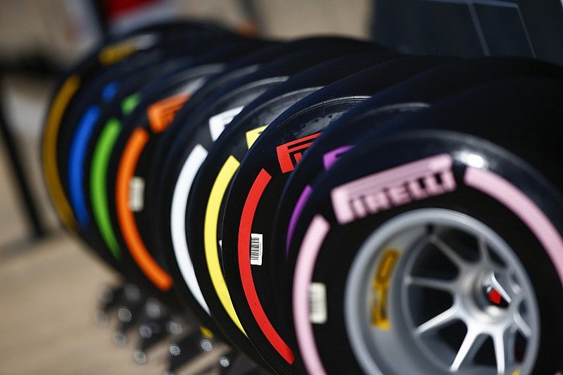 Pirelli объявила составы шин на Гран При Бразилии