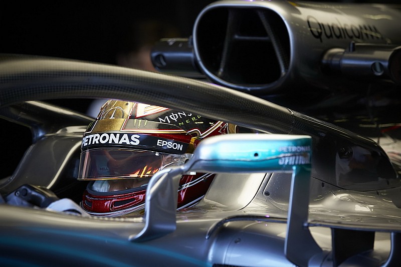 Hamilton: "La Ferrari è molto vicina. Non pensavo che fosse così competitiva"