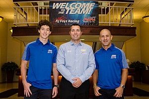 Foyt signs Leist to partner Kanaan in 2018