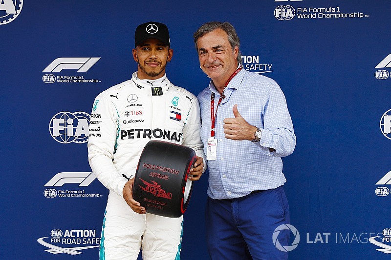 Hamilton, Schumacher'in bir başka rekorunu kırdığı için onurlu