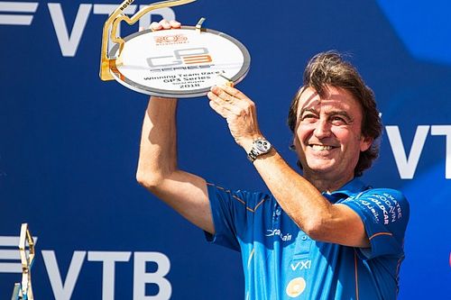 Adrián Campos, un pionero que engrandeció nuestro deporte