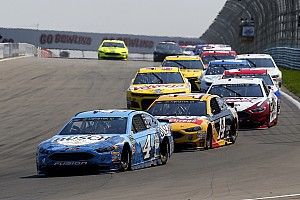 Clint Bowyer: "You have to elevate your game" to compete with Big 3