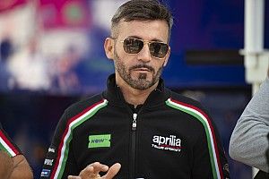Max Biaggi: Aprilia Salah Satu Tim Terkuat di MotoGP 2022