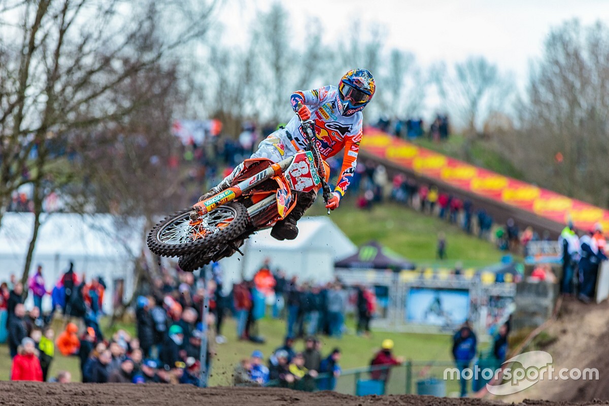 Herlings: “Vind autoracen stiekem mooier dan motorcross”