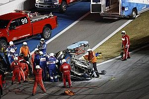 Ryan Newman está consciente e se movimentando