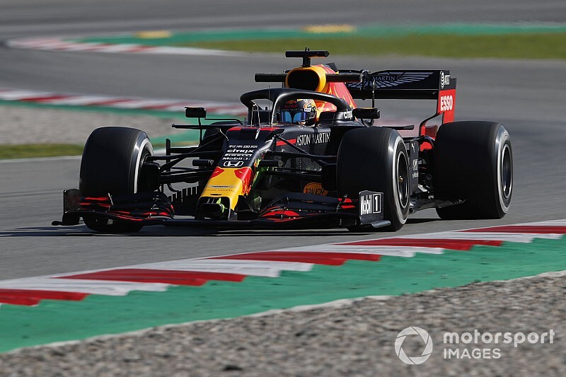 Albon: "La RB16 è molto più sfruttabile della vettura del 2019"
