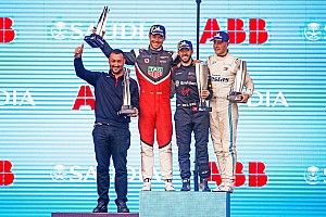 Diriyah E-Prix: Bird wins, podiums for Porsche and Mercedes
