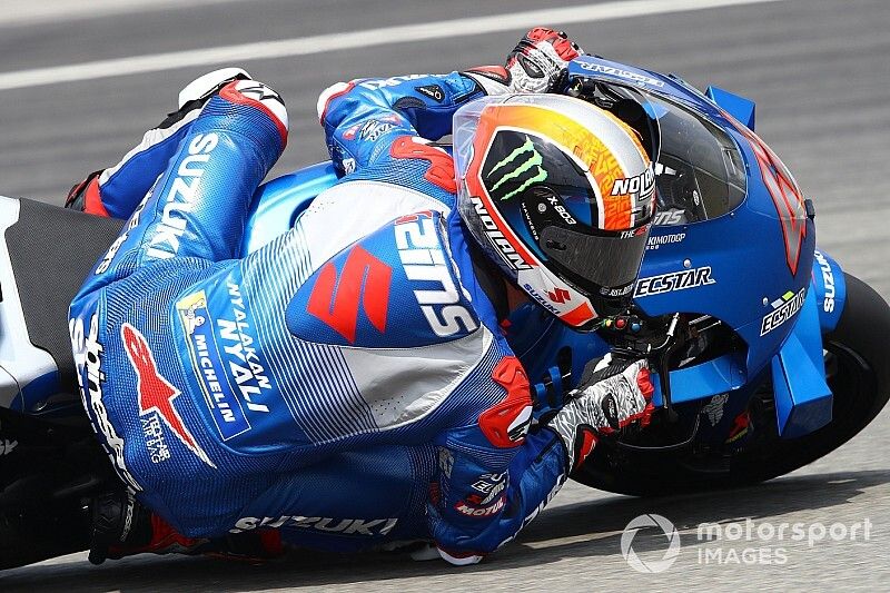 Suzuki marca el paso en el inicio de los test en Qatar