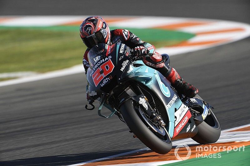 Quartararo topt vrijdagtrainingen in Valencia, crash voor Rossi