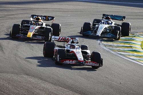Magnussen admite que "me olvidé de disfrutar" el liderato